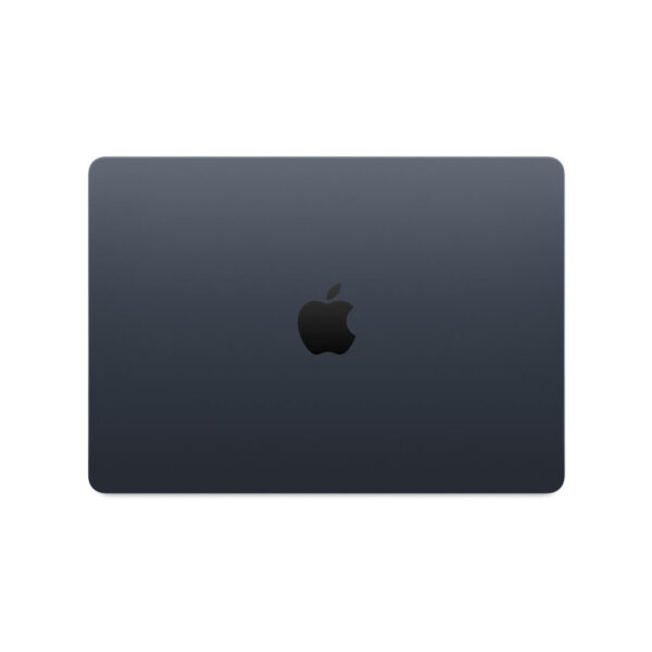 Apple MacBook Air 13 Zoll (2024) mit M4 Chip in der Rückenansicht.