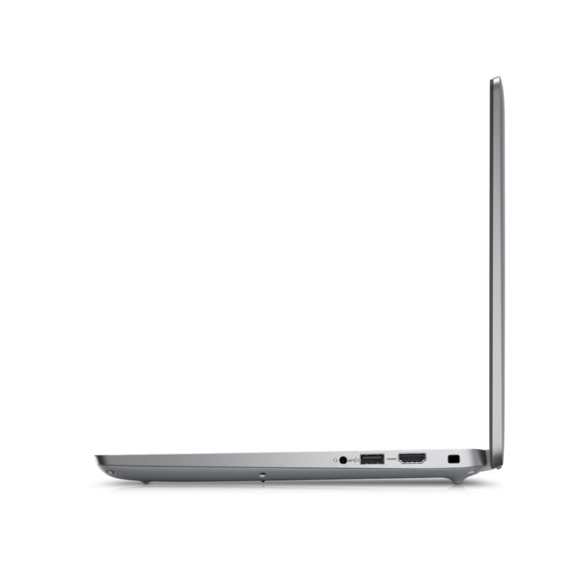 Seitenansicht des Dell Latitude 5450 Business-Laptops in Grau mit geöffnetem Display, Sicht auf Anschlüsse wie USB, HDMI und Kopfhöreranschluss.